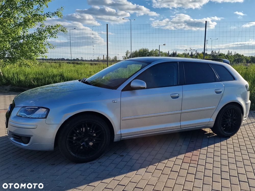 Audi A3 Sportback 2.0 TDI DPF Ambiente - 4