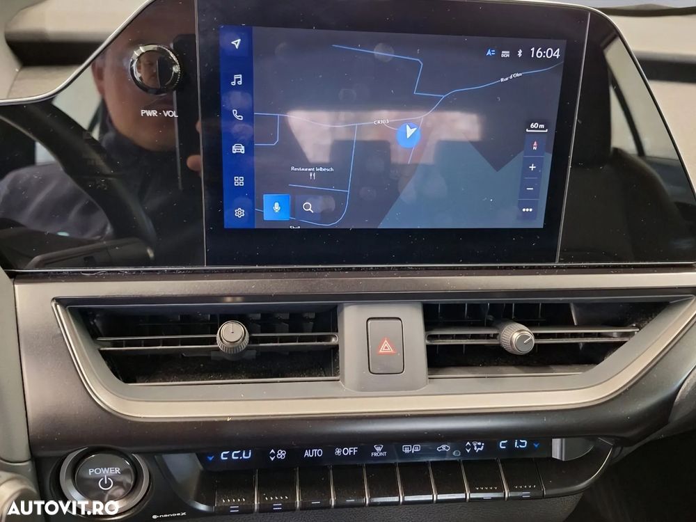 Lexus UX 250h Business Edition - 8