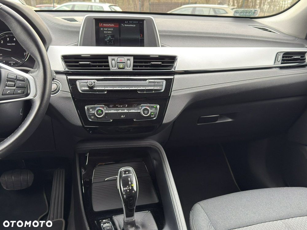 BMW X2 sDrive18i Advantage - 24
