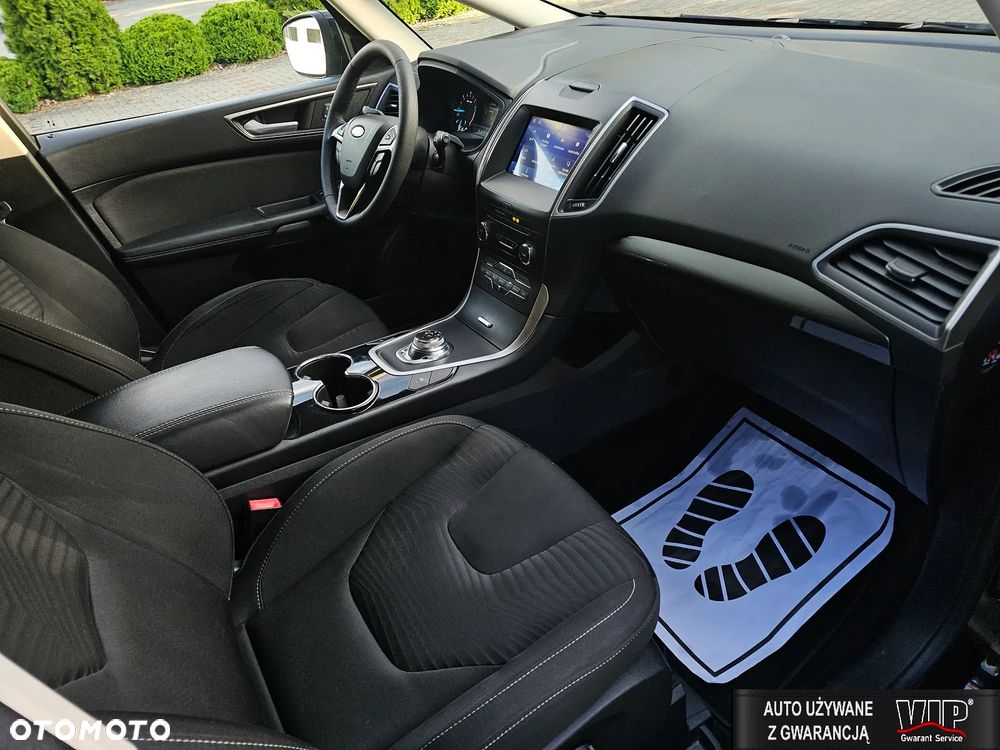 Ford S-Max - 8