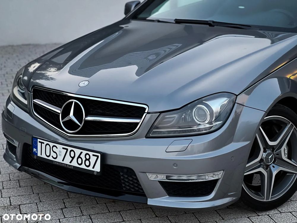 Mercedes-Benz Klasa C 63 AMG AMG SPEEDSHIFT MCT AMG Performance Package - 15