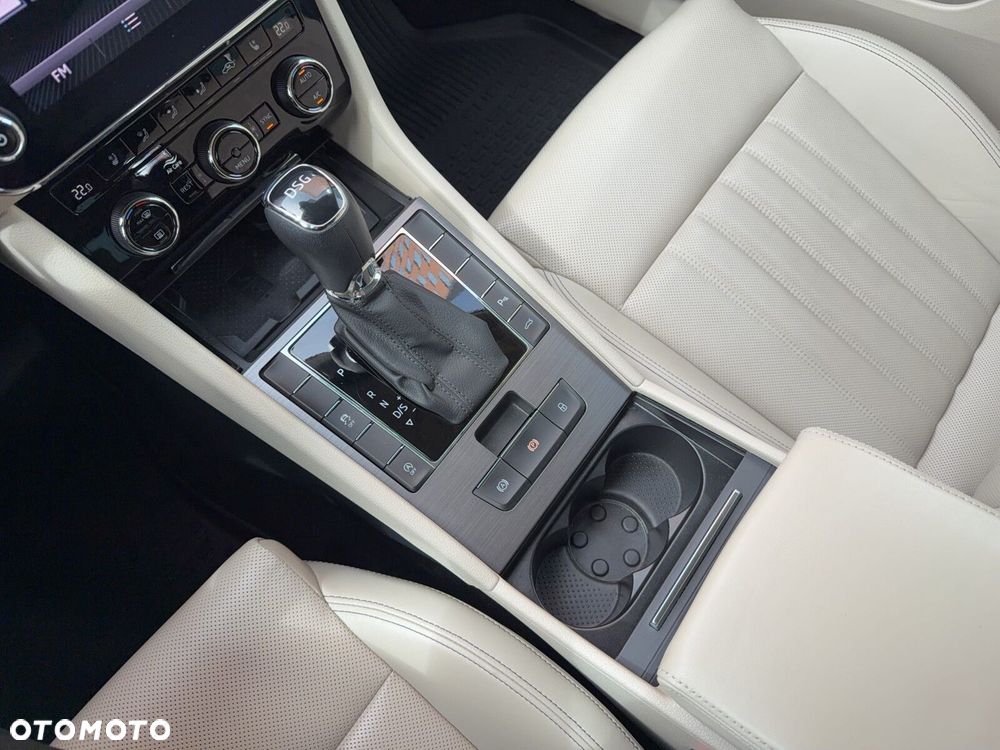 Skoda Superb 2.0 TSI Style DSG - 22