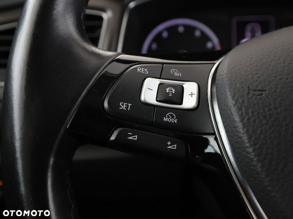 Volkswagen T-Roc 1.0 TSI OPF Style - 31