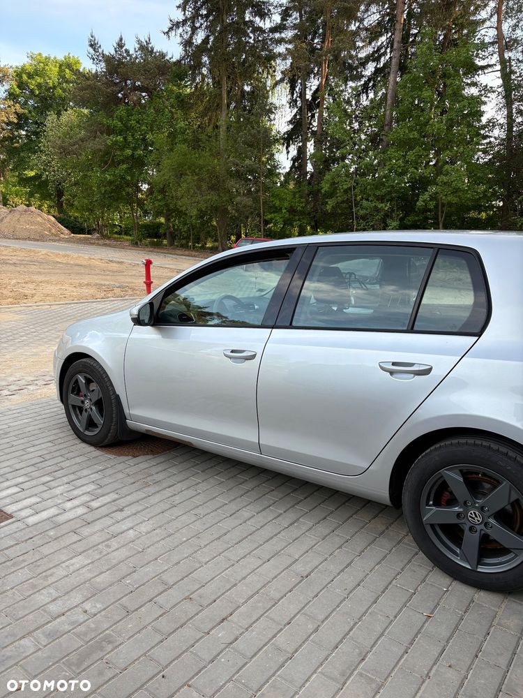 Volkswagen Golf 1.6 TDI BlueMot Comfortline - 8
