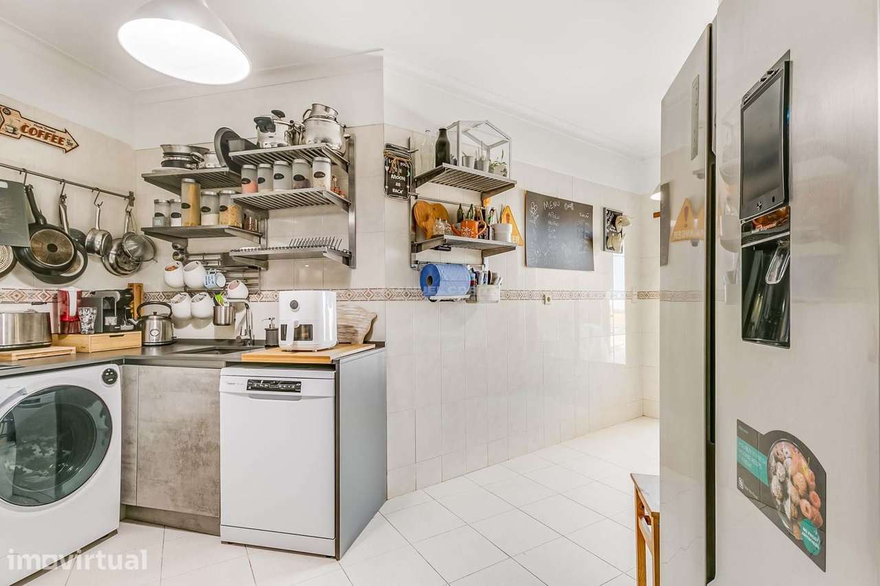 Apartamento T4 com Terraço de Sonho e Vista Deslumbrante sobre Mafra - Grande imagem: 5/35