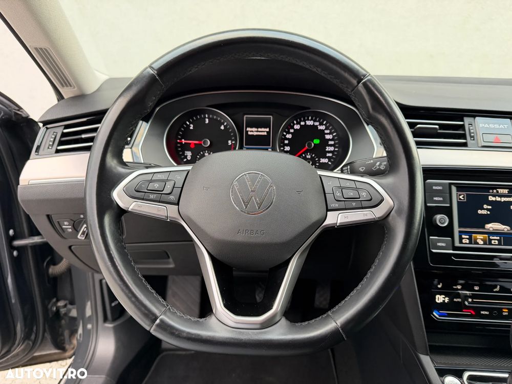 Volkswagen Passat 2.0 TDI DSG Highline - 14