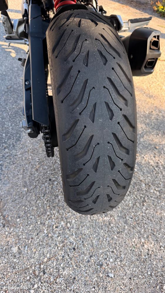 BMW F 900 XR - 12