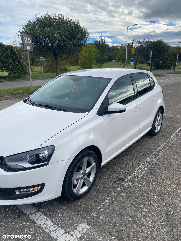 Volkswagen Polo 2012 photo 3