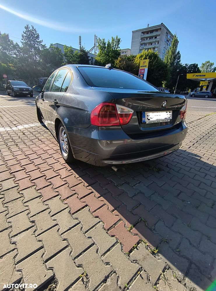 BMW Seria 3 320td compact - 4