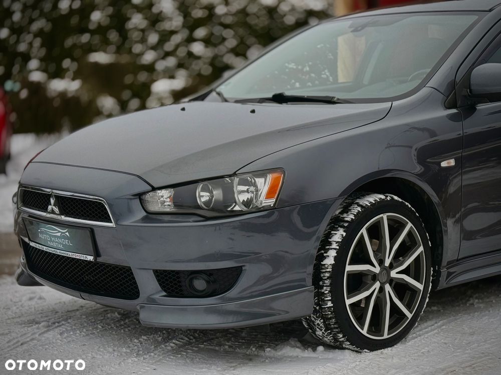 Mitsubishi Lancer - 8