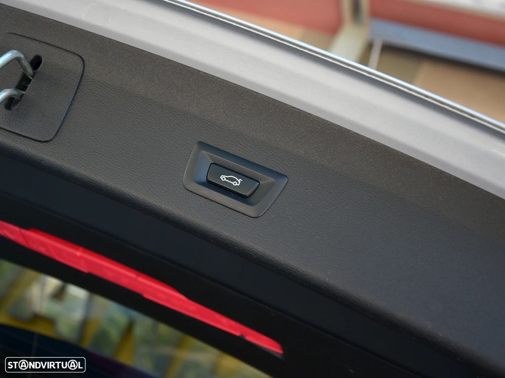 BMW X1 16 d sDrive Line Sport - 13