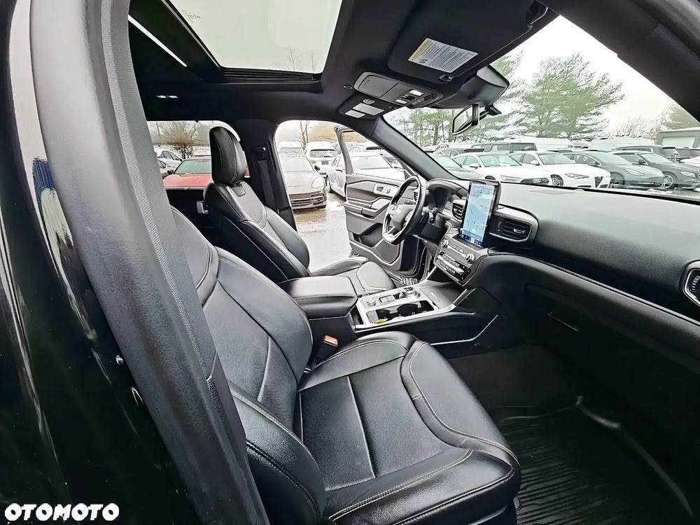 Ford Explorer - 7