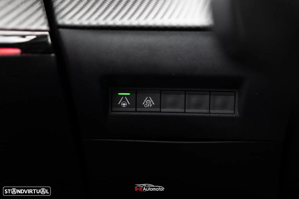 Peugeot e-2008 50 kWh GT - 36