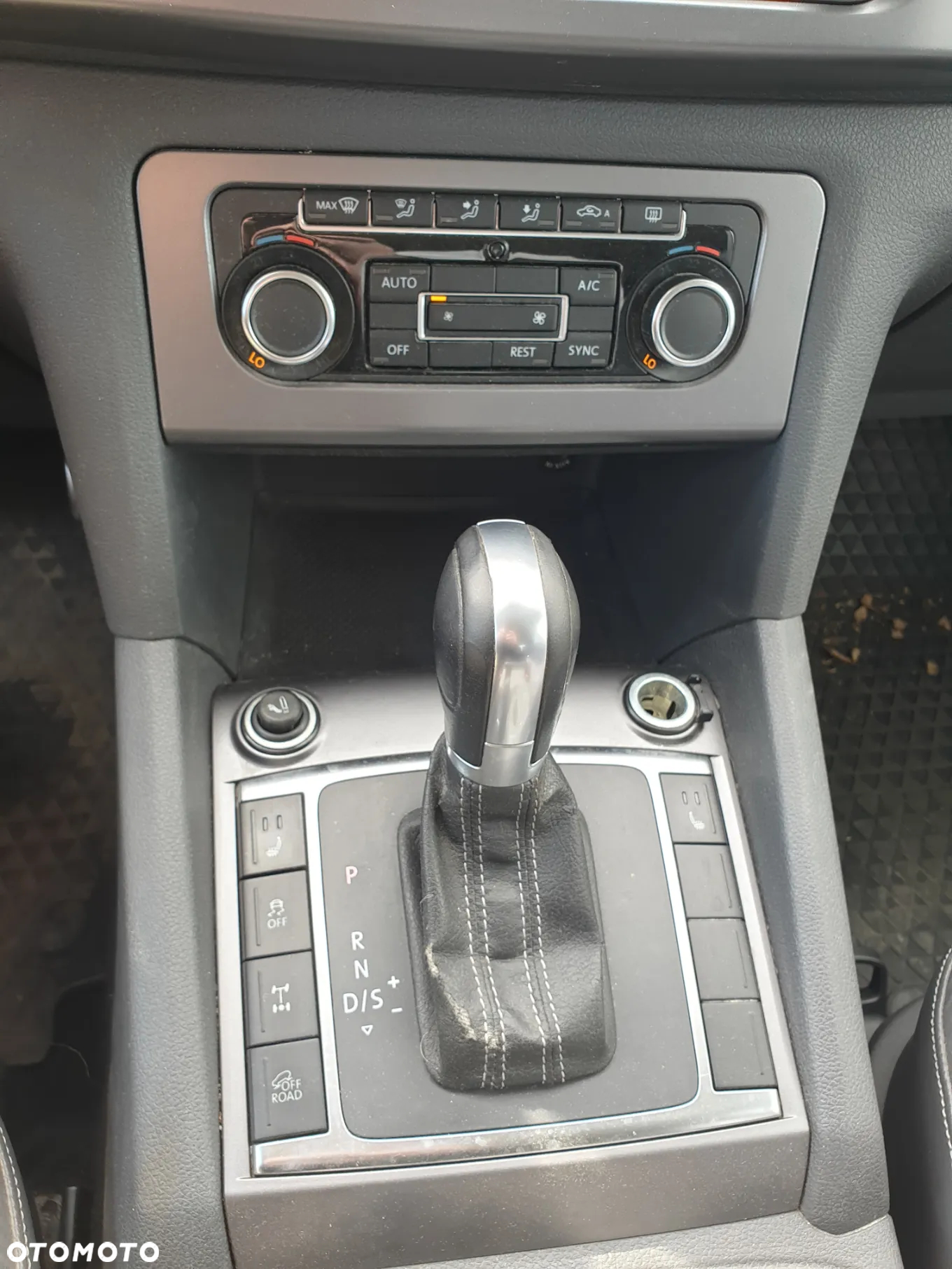 Volkswagen Amarok 2.0 BiTDI 4MOTION Autm Ultimate - 8
