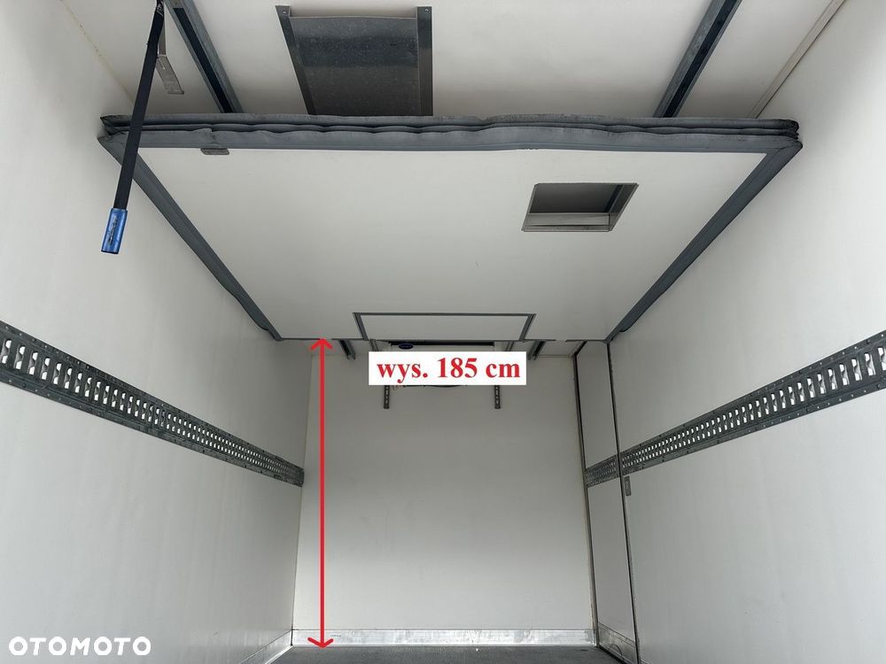 Volkswagen CRAFTER CHŁODNIA KONTENER -5*C 8 PALET BLIŹNIACZE KOŁA KLIMATYZACJA  180KM - 15