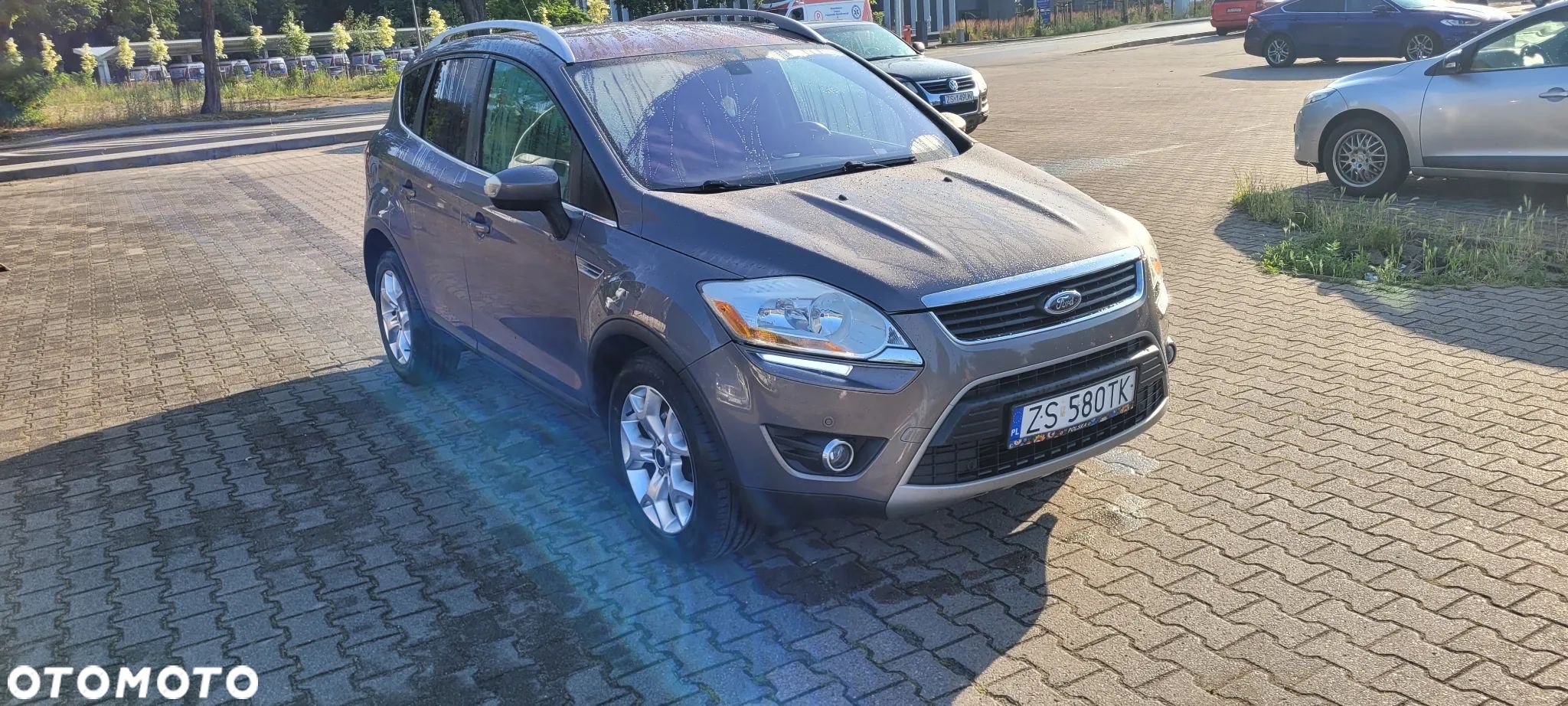 Ford Kuga - 1