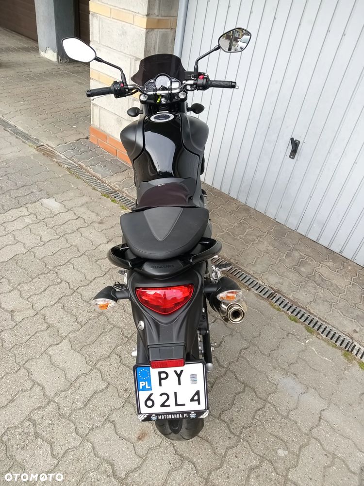 Suzuki Gladius - 7