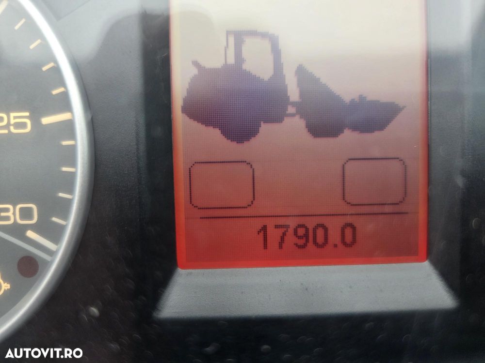 Hitachi ARTICULAT ZW65, Ridica 2,4tone la 3,2m, incarca 8x4 si semiremorci basculabile, 2019, 1.790h, 4x2, Cupla rapida, cupa 1mc, furci, AC, Anvelope 70%-ok, STARE FOARTE BUNA, POSIBILITATE LEASING 3 ani-PROMOTIE 34.900 EUR+Tva - 17