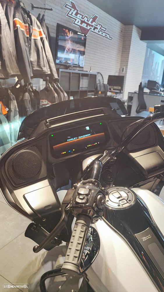 Harley-Davidson Road Glide - 15