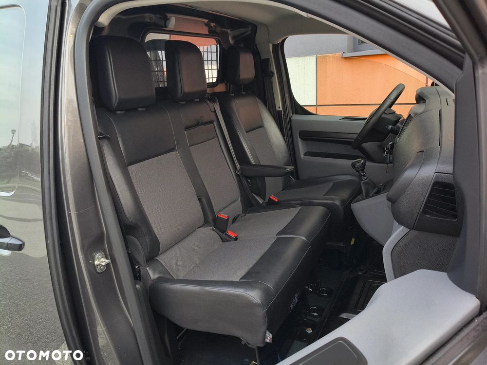 Toyota PROACE NOWY MODEL 1.5 D-4D (120KM) (L2H1) (EURO,6) KLIMA FULL OPCJA STAN IDEALNY NIE MA RDZY 100% BEZWYPADKOWY SERWIS A.S.O. DO KOŃCA ! ! ! - 11