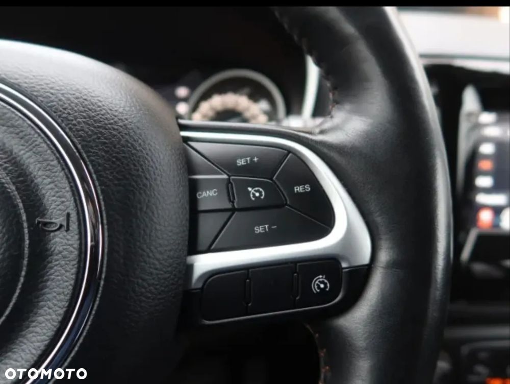 Jeep Compass - 12