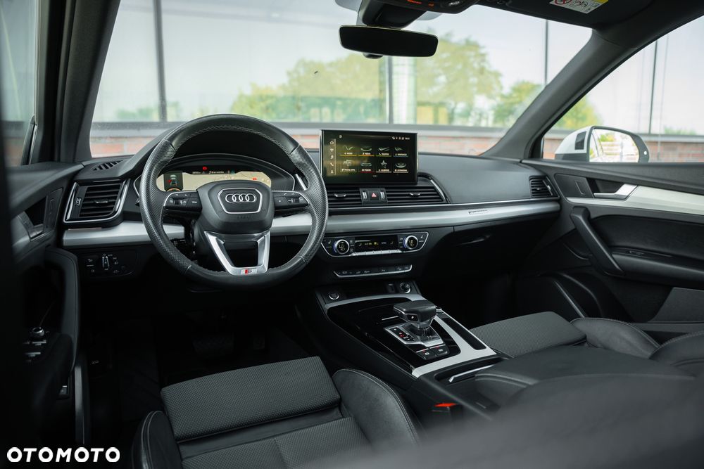 Audi Q5 50 TFSIe quattro S tronic S line - 28