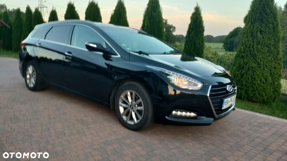 Hyundai i40 Kombi blue 1.7 CRDi DCT Style - 3