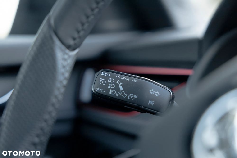 Skoda Kamiq 1.0 TSI Monte Carlo - 29