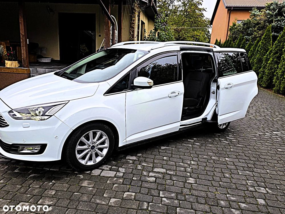 Ford Grand C-MAX - 15