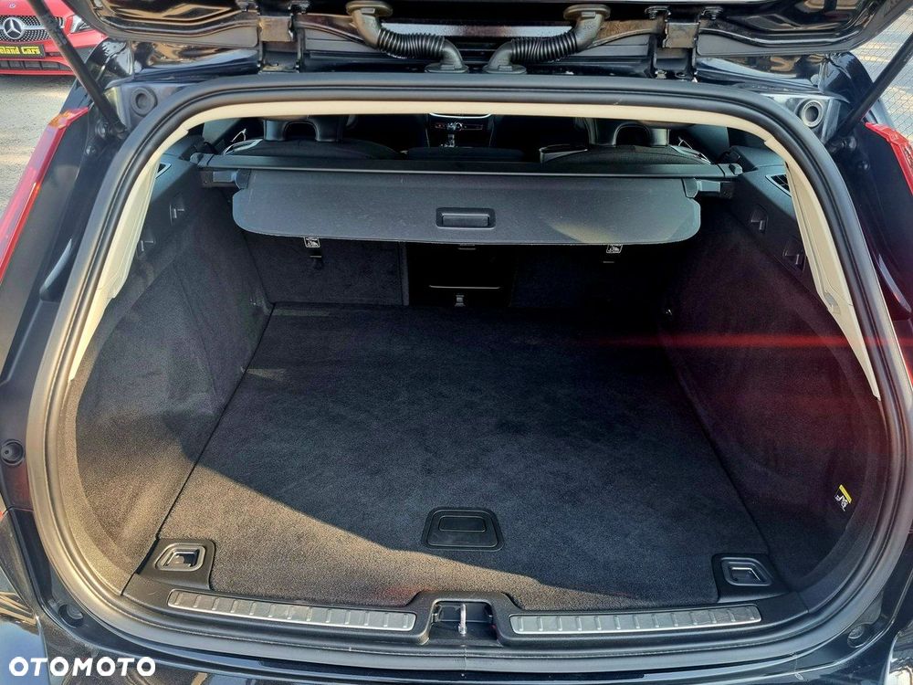 Volvo V60 D4 Momentum - 13