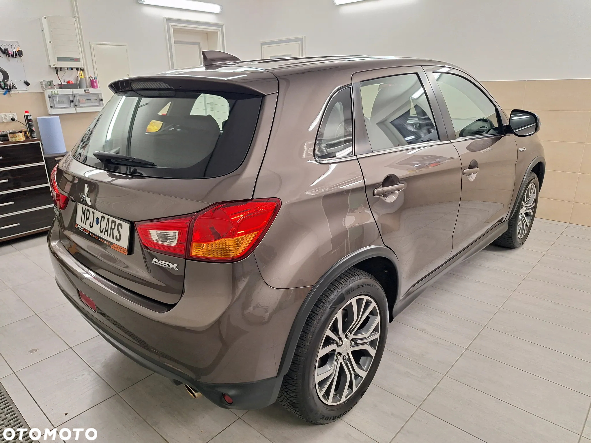 Mitsubishi ASX 1.6 2WD Diamant Edition+ - 12
