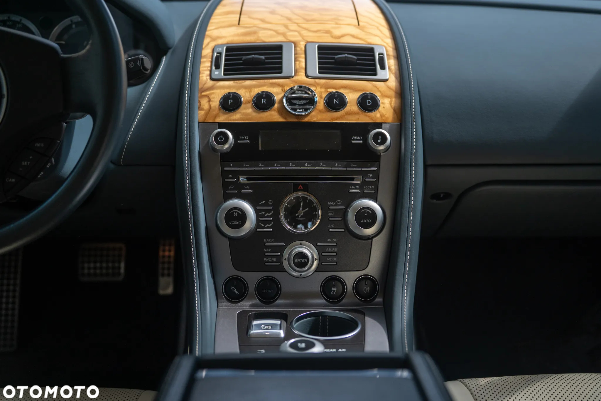 Aston Martin Rapide Touchtronic II - 29