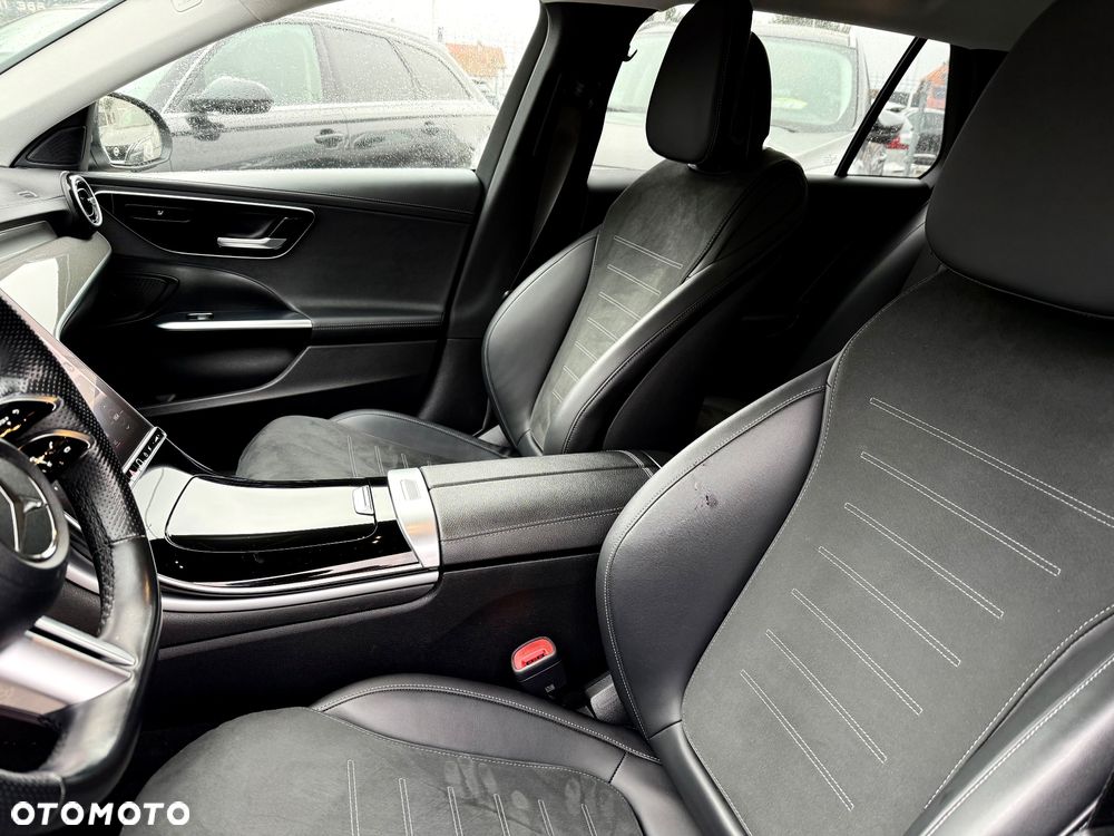 Mercedes-Benz Klasa C 220 d 4Matic 9G-TRONIC - 23