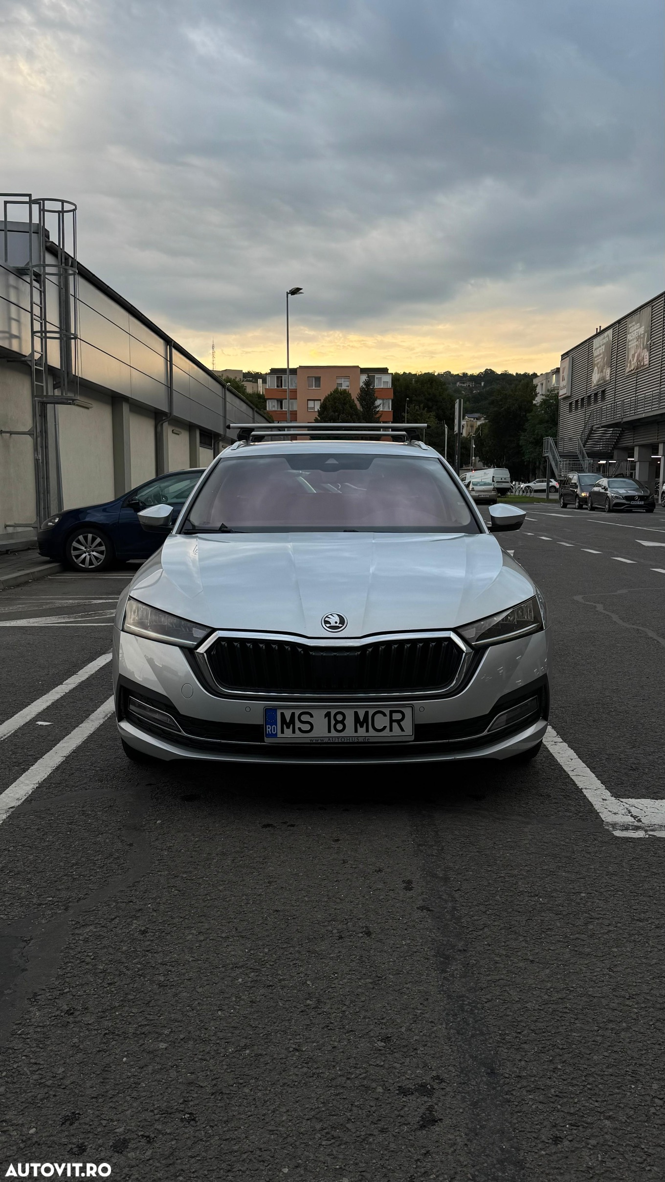 Skoda Octavia 2.0 TDI DSG First Edition - 8