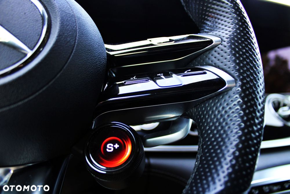 Mercedes-Benz AMG GT 43 4-Matic+ - 23