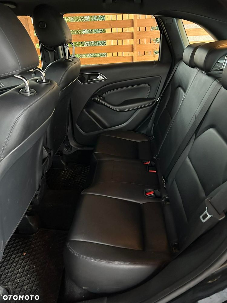 Mercedes-Benz Klasa B 180 CDI (BlueEFFICIENCY) - 10