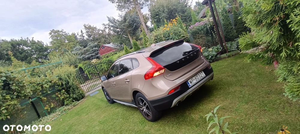 Volvo V40 Cross Country T5 Summum - 34