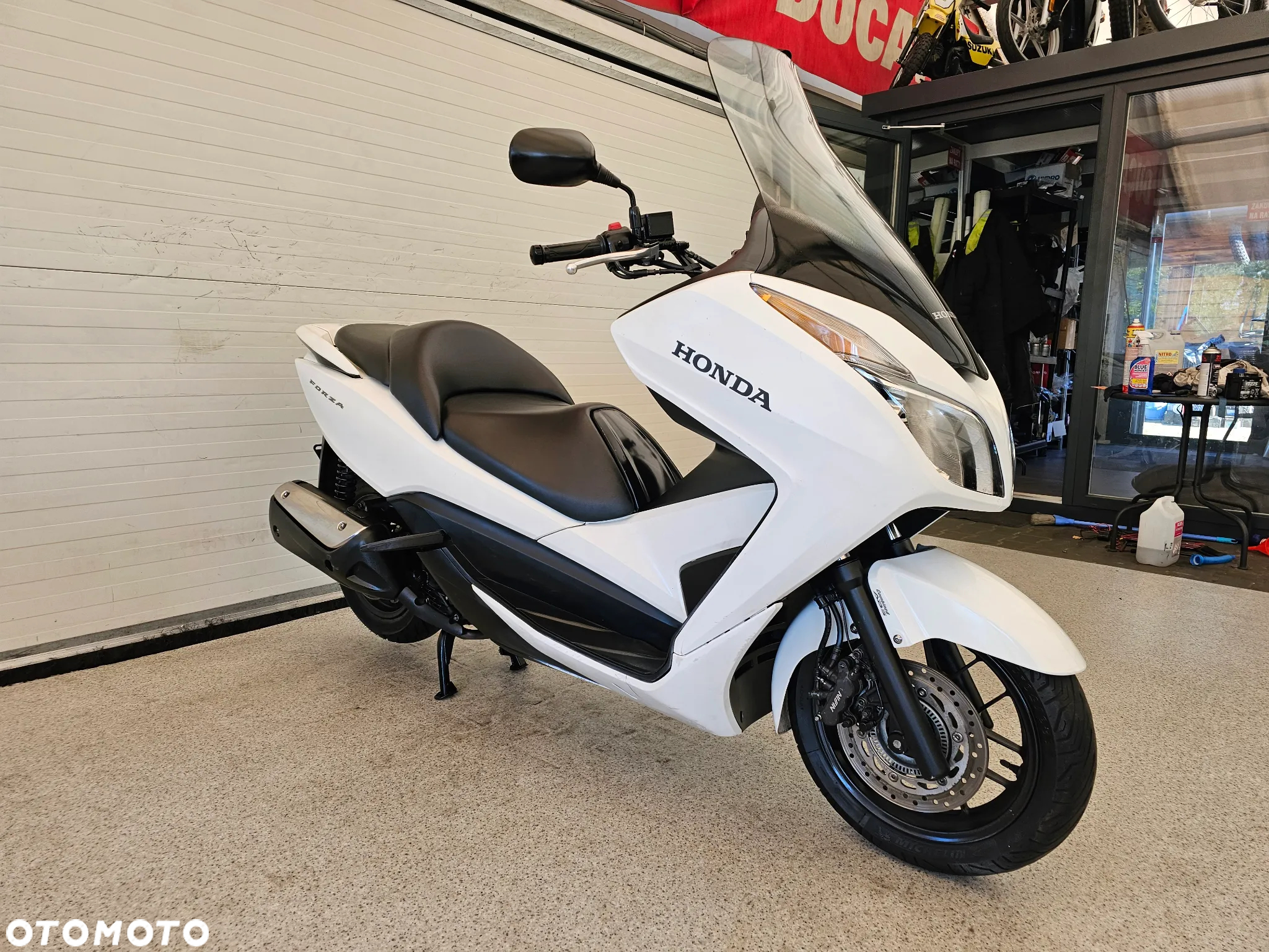 Honda NSS - 4