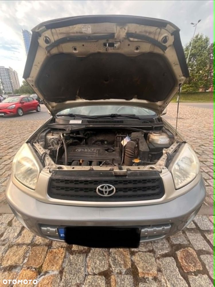 Toyota RAV4 - 12