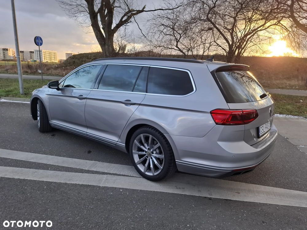 Volkswagen Passat 2.0 TDI SCR DSG Business - 2
