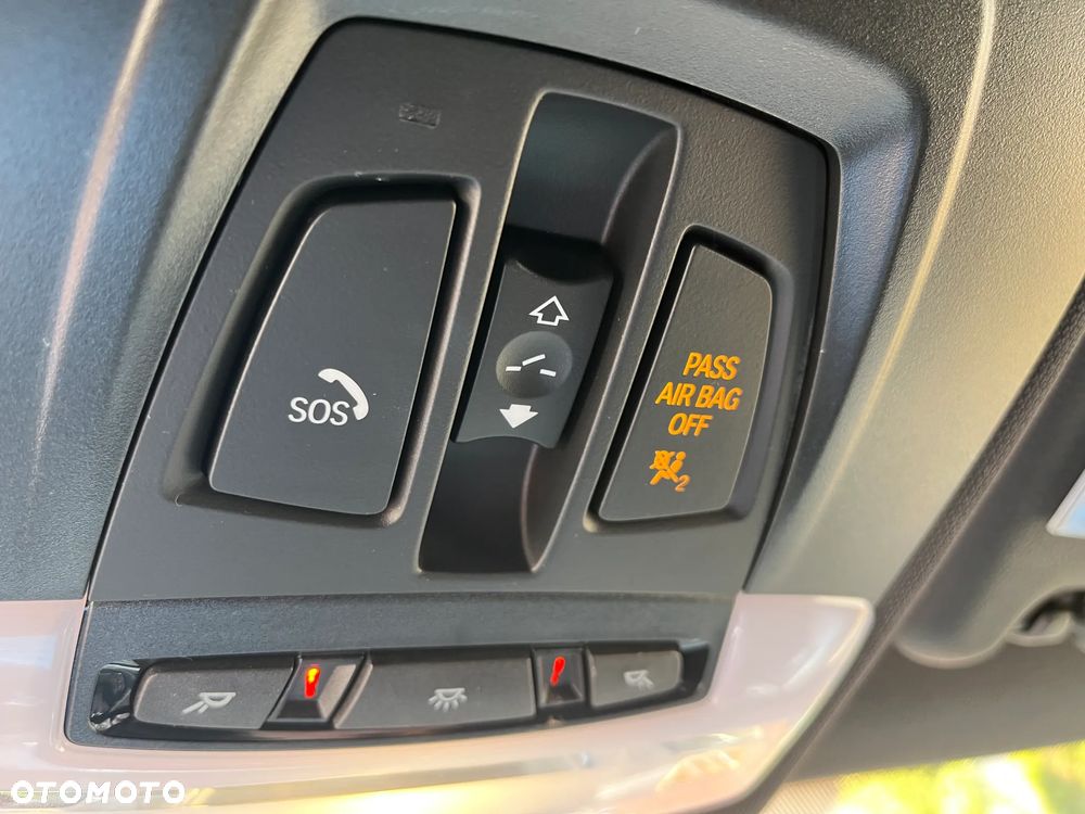 BMW X1 xDrive25i GPF xLine - 13