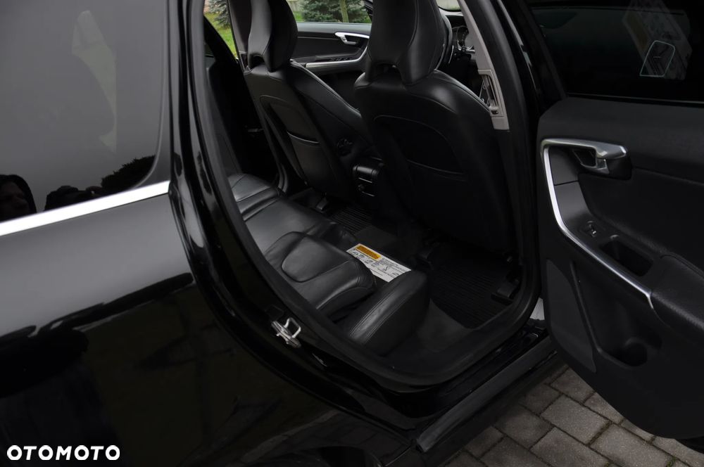 Volvo XC 60 T6 AWD Edition Pro - 9