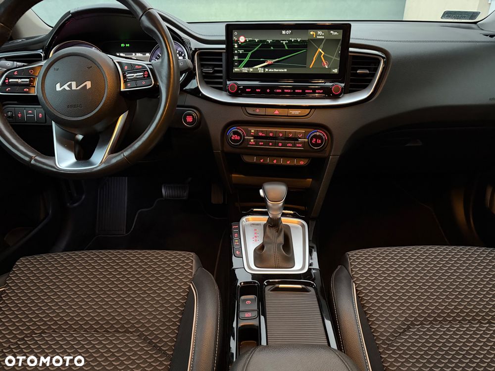 Kia XCeed 1.5 T-GDI L Business Line DCT - 21