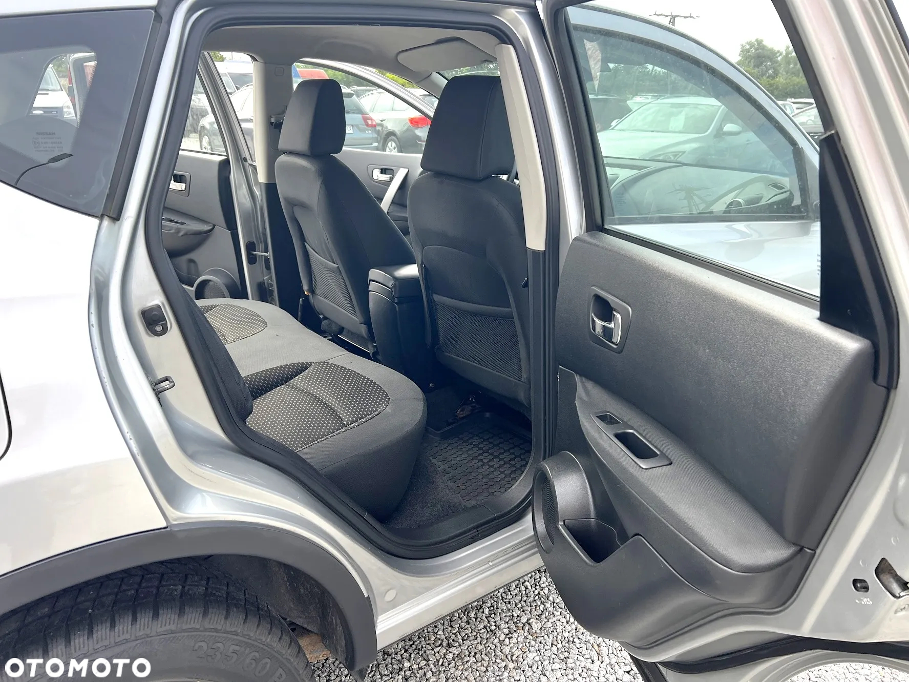 Nissan Qashqai - 12