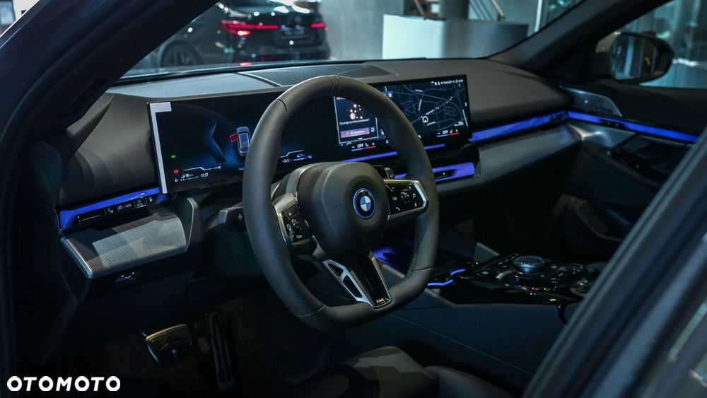 BMW Seria 5 550e xDrive PHEV M Sport - 11