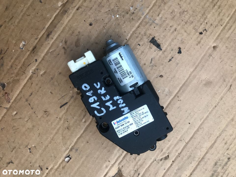 SILNICZEK SZYBERDACH MERCEDES W207 A2079061000 - 1