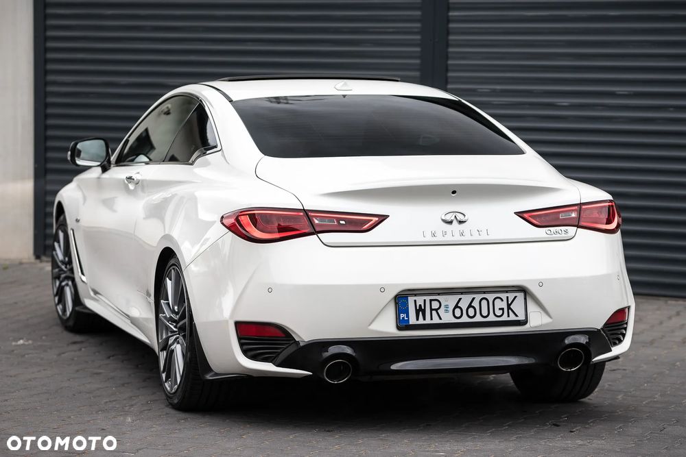Infiniti Q60 2.0t Sport Tech - 8