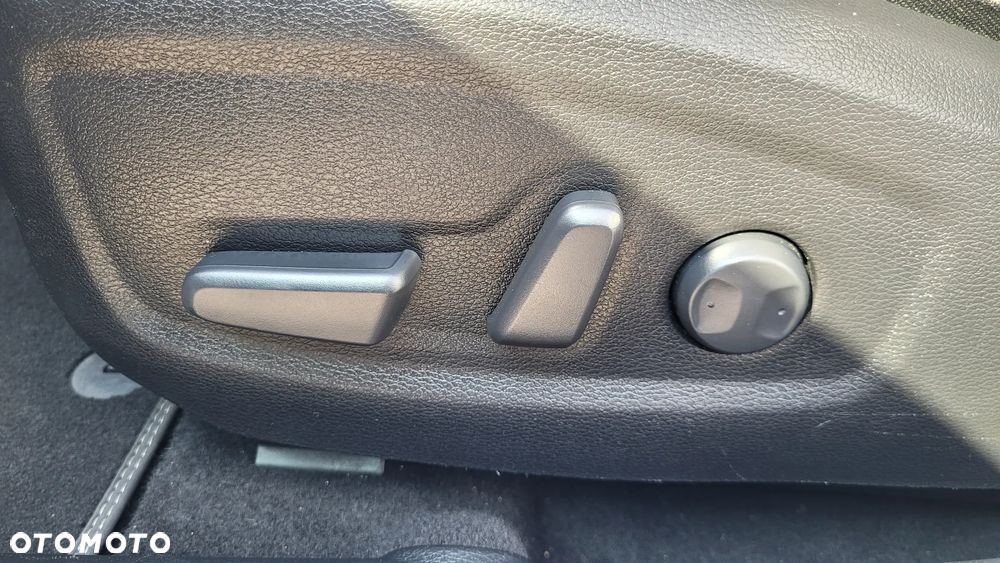 Kia ProCeed 1.6 CRDi GT Line DCT - 23