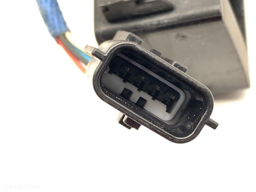 KLAMKA ZEWNĘTRZNA PRAWY PRZÓD  RENAULT MEGANE IV sedan 2016 - 2022 1.3 TCe 140 (LVNB) 103 kW [140 - 5