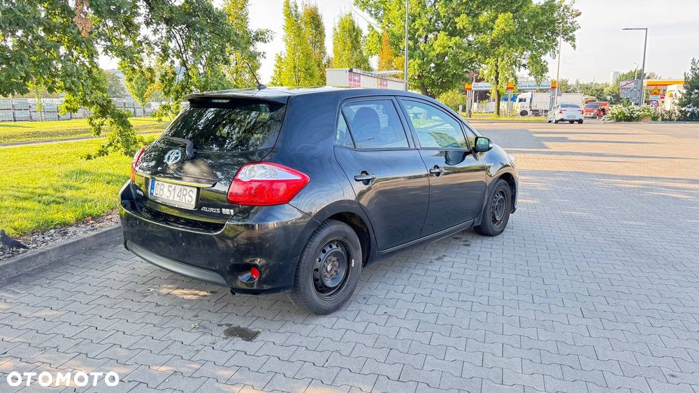Toyota Prius 1.8 HSD Sol - 5
